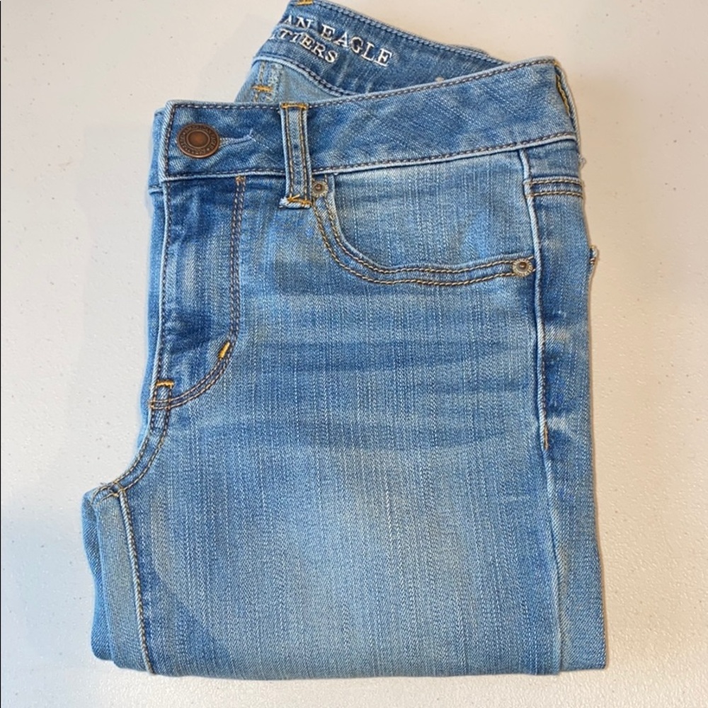 AEO straight legged jeans